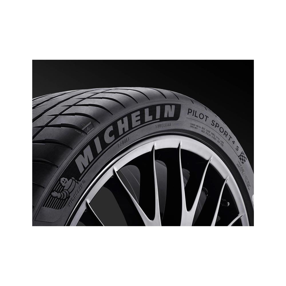 Michelin 4 letne pnevmatike 255/35R20 97Y XL Pilot Sport 4S